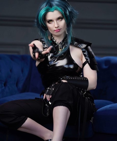 Shinobi Shawni erotic pornstar img