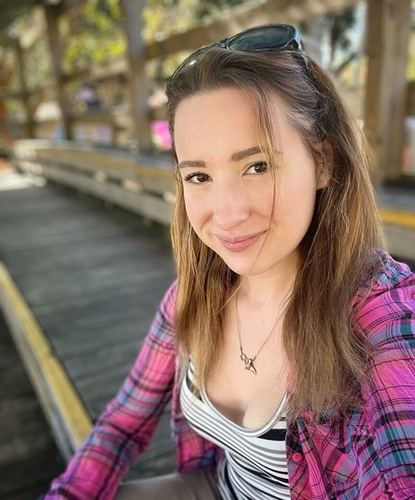 Krisea Marina xxx model photo