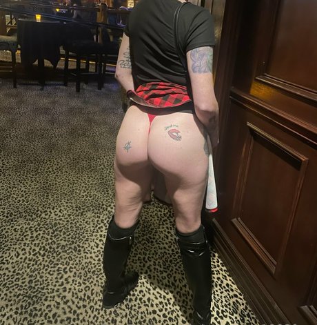 bdsmqueen1993free adult star image