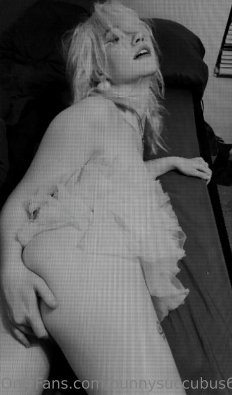 bunnysuccubus637 model nudes photo