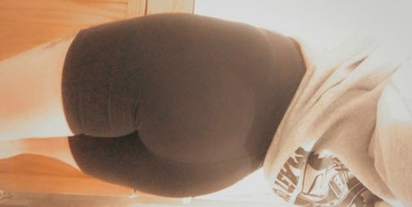 blonde shemale onlyfans exclusive pic