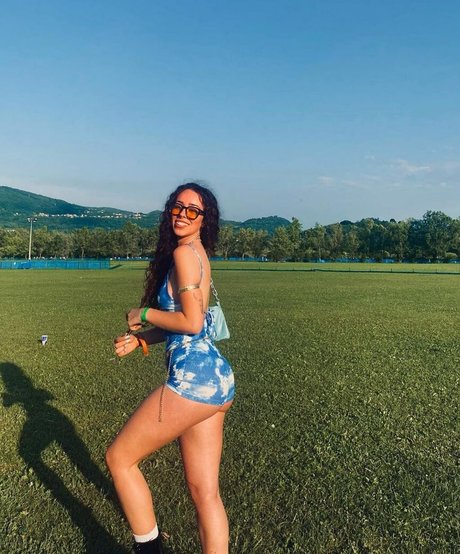 Laura Corti nude star image