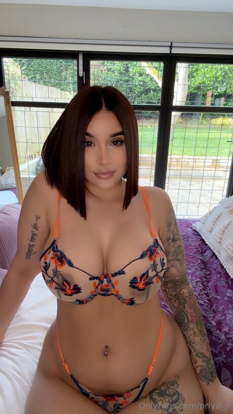 priya y actress photo