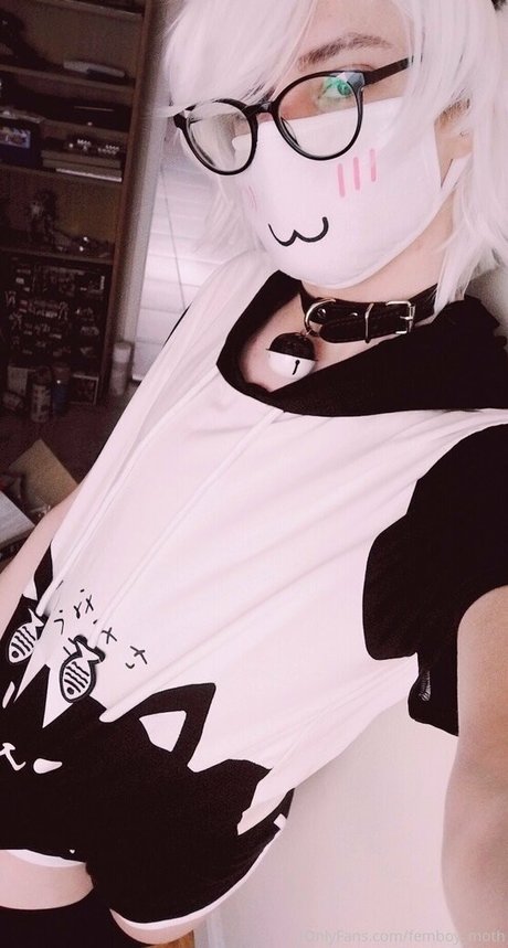 femboy moth beautiful star img