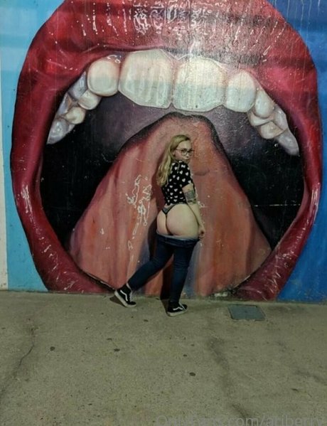 ariberry star hd photos