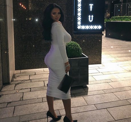 Simone Goodall pretty actress images