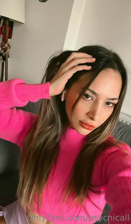 psycnicall porn model photo