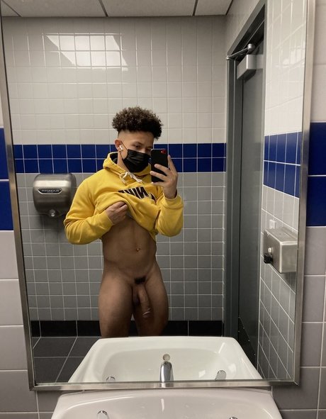 Big marvjr model hot pictures