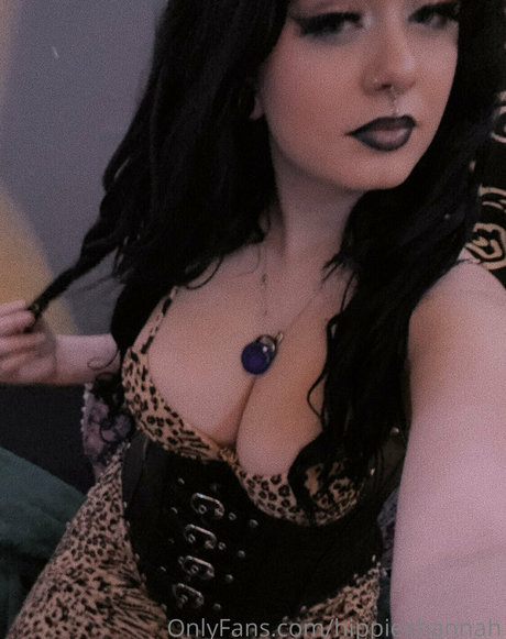 Piercednoodle model pretty gallery