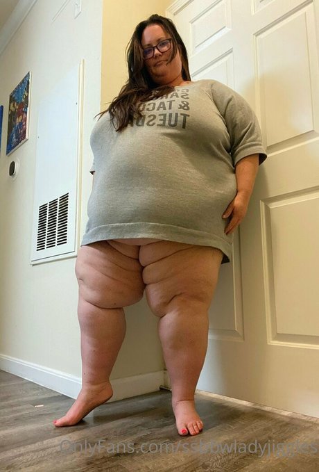 ssbbwladyjiggles nudes pornstar photos