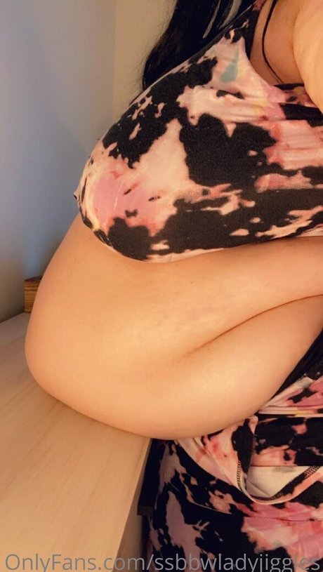ssbbwladyjiggles star adult pictures