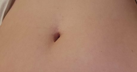 keriberry 420 hot model pic