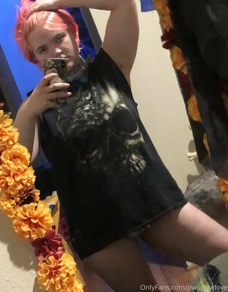pwuppydove sex model image