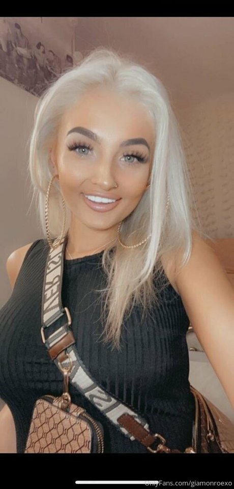 giamonroexo pornstar exclusive image