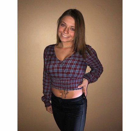 Meghan P star beautiful galleries