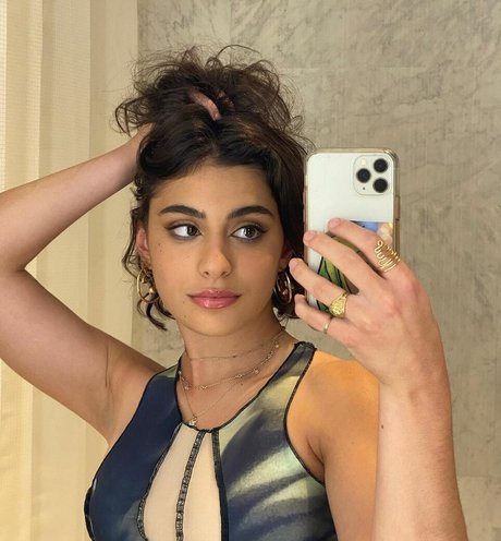 Yasmeen Fletcher exclusive star pics