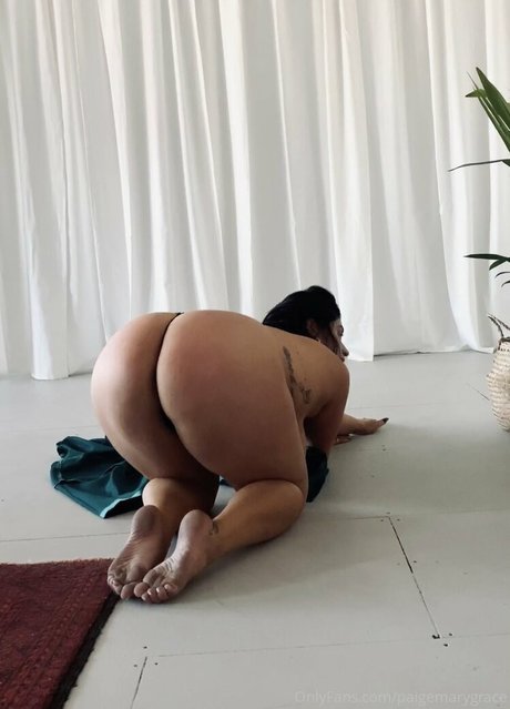 Paige Mary Grace pretty actress galleries