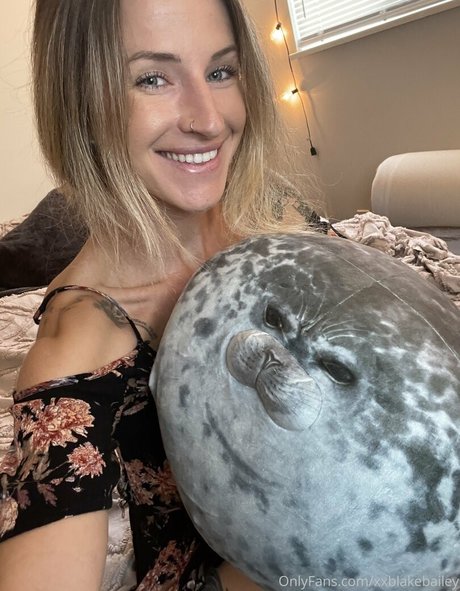 XxBlakeBailey beautiful actress galleries