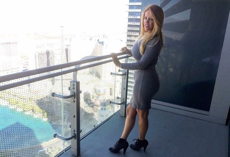 Nicolle A profile image