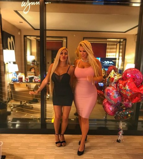 Nicolle A nice pornstar pictures