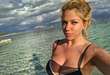 Nicolle A erotic star images