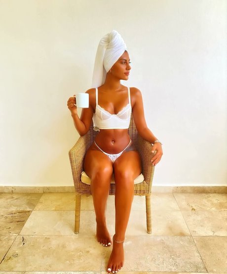 footfetishfantasyyyy high quality model gallery