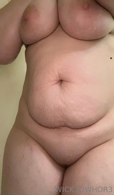 wick3dwhor3 naked actress picture