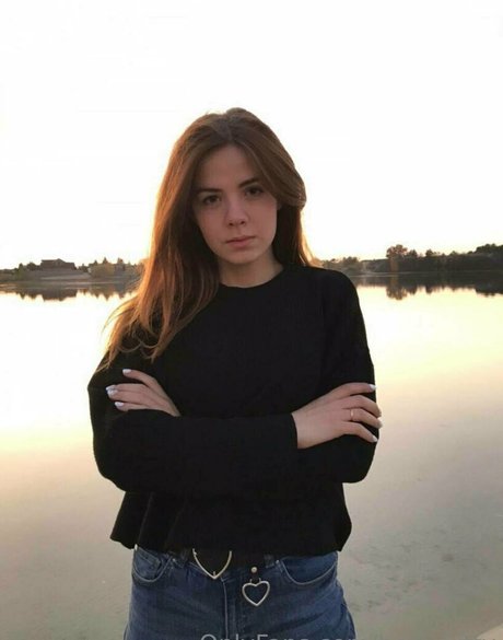 helo kitty model beautiful pictures