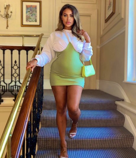 Chanelle Mauricette model porn gallery