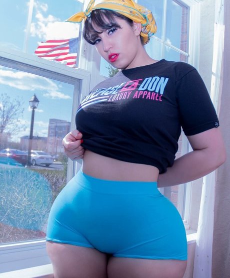 Stephanie Rodriguez model sexy picture