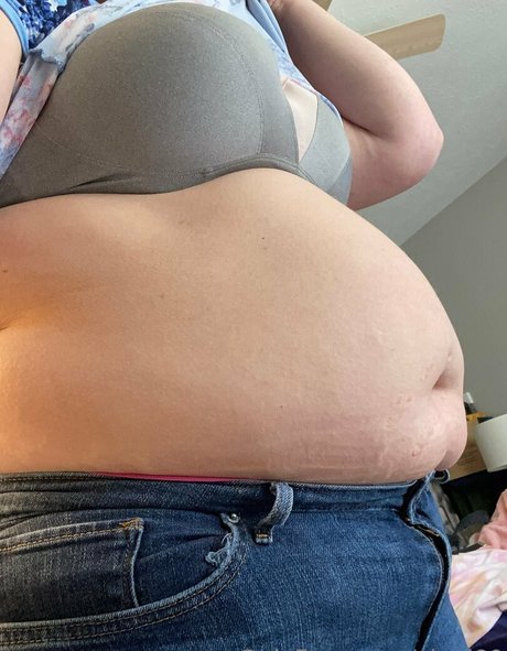 clani89 model pornographic images