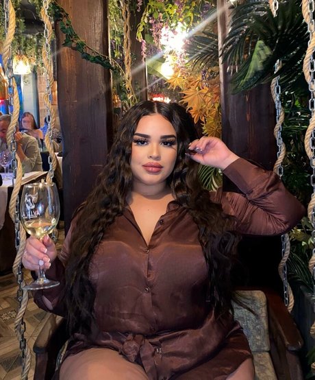 Curvyexoticaa star perfect images