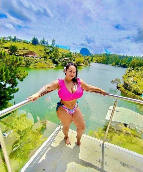 Blaalz star erotic pic