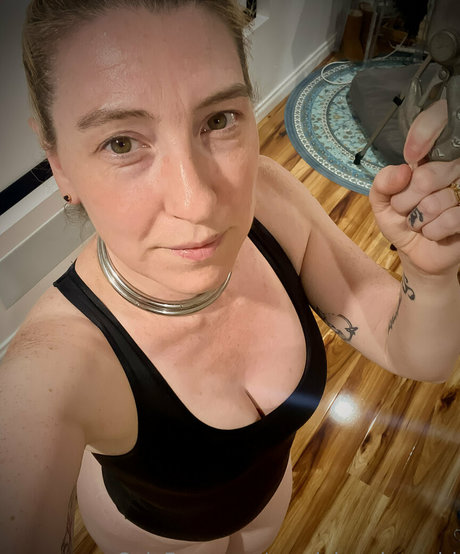 brunette petite onlyfans sex picture