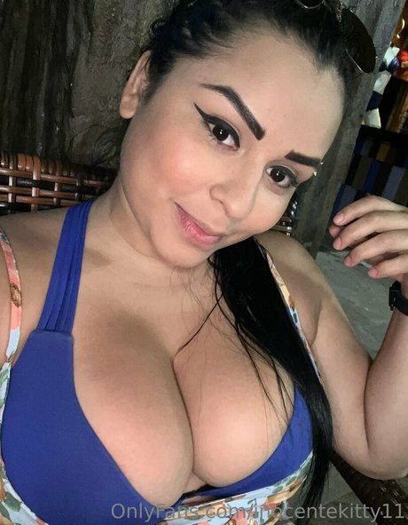 inocentekitty11 model porn photos