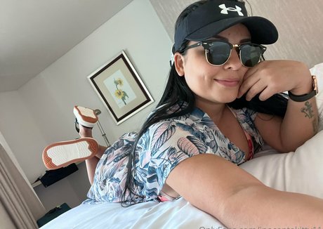 inocentekitty11 sex model photos