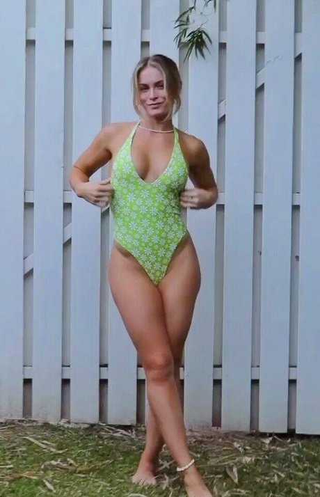 Morgan Moroney erotic star galleries