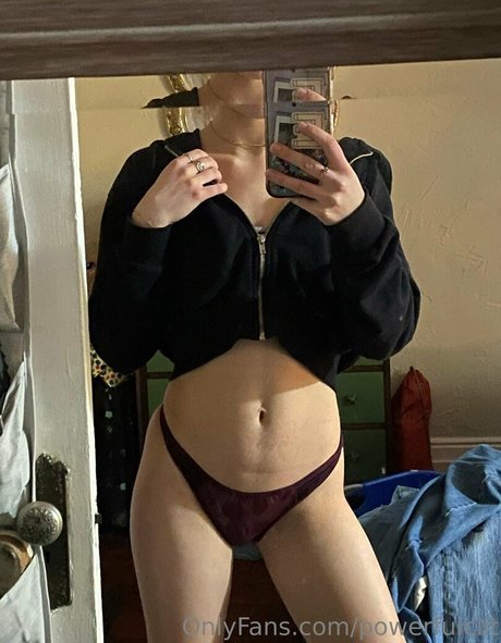 powerfulclit naked actress img