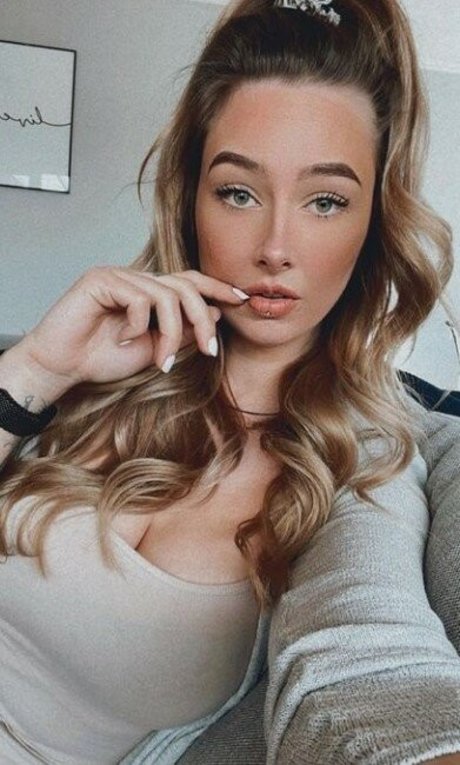 lizzzyfox star sex img