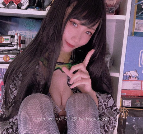 KisaragiAsh star erotic image