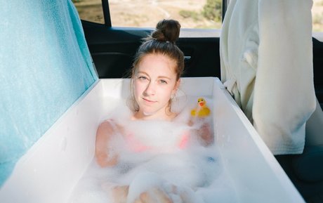 Simone Giertz pornstar nudes archive
