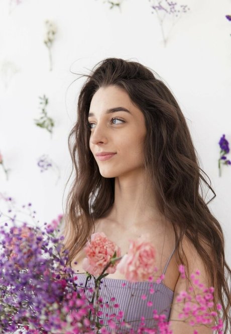 angels kiss nice model picture