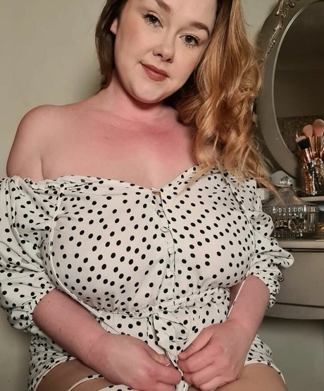 Ivy Wild nudes pornstar picture