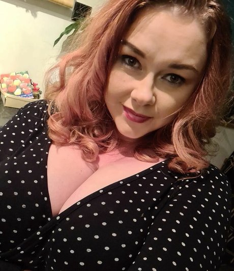 Ivy Wild nude actress pic