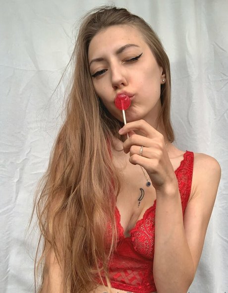 alexagol naked actress photo