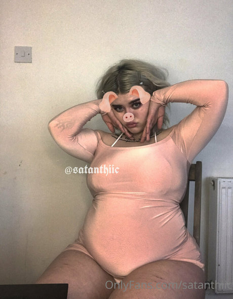one onlyfans nude images