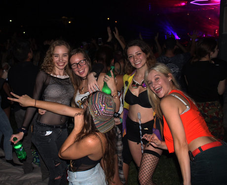 natnevv naked star archive