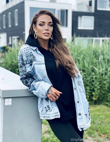 dorienrose hd pornstar photo