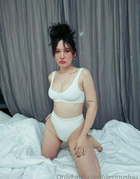Derin Uslu star sex photos