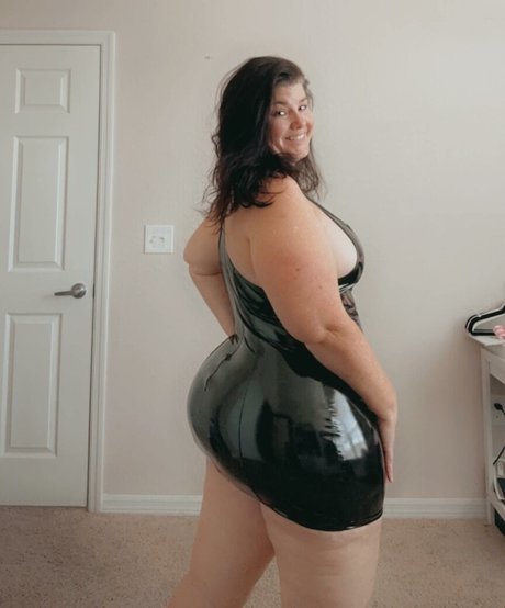 Crystal McBootay hd star pic